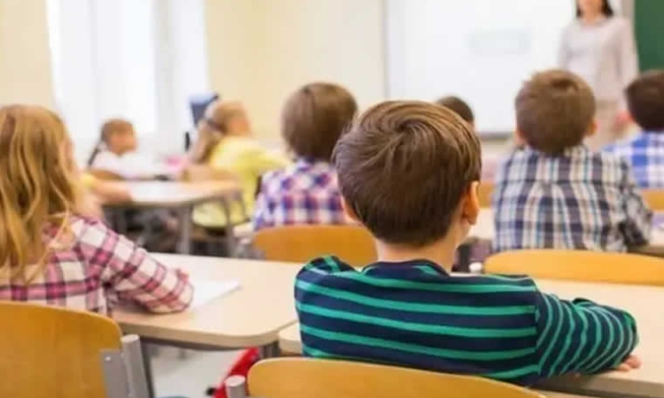 Σχολεία: Πώς προχωρά ο σχεδιασμός για μείωση της διδακτέας ύλης σε δημοτικά και γυμνάσια