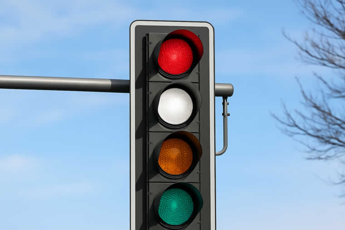 Τα φανάρια ρύθμισης κυκλοφορίας αποκτούν και 4ο χρώμα – Μια πρόταση που αλλάζει όλα όσα γνωρίζαμε