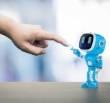 Πάνω από το 41% των εφήβων στην Ιταλία στρέφεται στην Τεχνητή Νοημοσύνη για βοήθεια σε στιγμές θλίψης, μοναξιάς ή άγχους