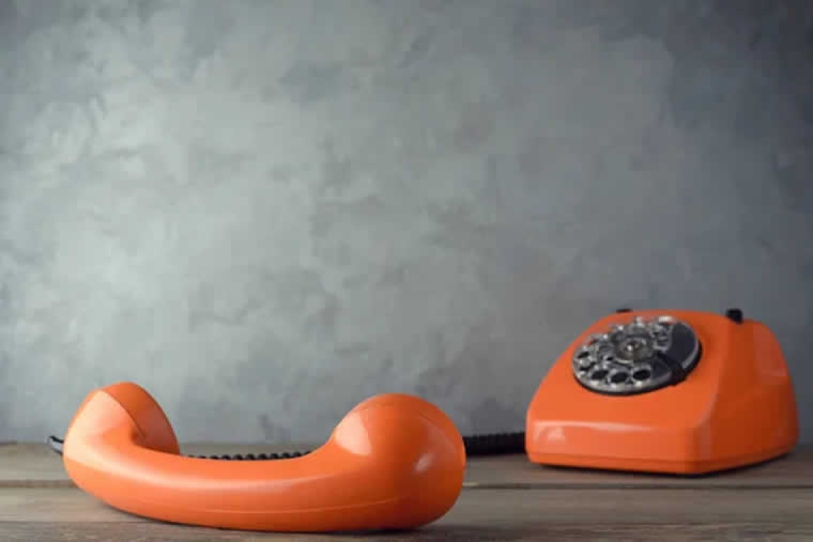 Από την Πρωτοχρονιά του 1993 στην Πρωτοχρονιά του 2026 – Η τελευταία αναλογική ευχή πριν όλα γίνουν ψηφιακά