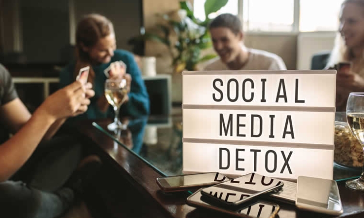 Social Media: H γενιά της οθόνης στο στόχαστρο των νόμων – Θα επιτευχθεί το ψηφιακό detox των εφήβων;