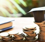 Οικονομική ενίσχυση 2.500 ευρώ: Ποιοι την δικαιούνται το 2026