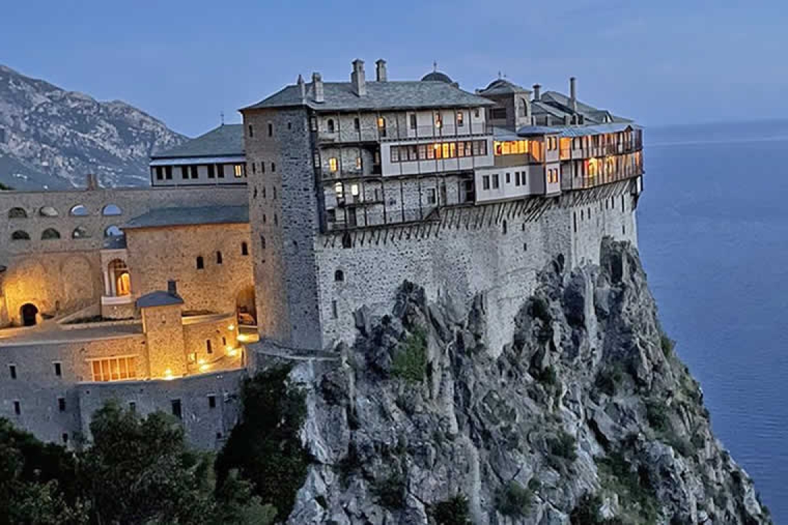 Ταξίδι στο Άγιο Όρος: Ένας ξεχωριστός τόπος σε ολόκληρο τον κόσμο