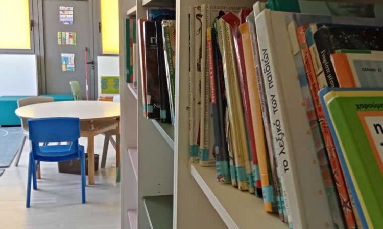 Εμπλουτίζονται οι σχολικές βιβλιοθήκες - Τα σχολεία ενισχύονται με συλλογές βιβλίων – Στα νέα προγράμματα σπουδών δίνεται ιδιαίτερη έμφαση στη λογοτεχνία