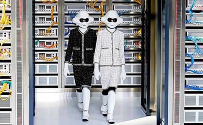 Chanel robot